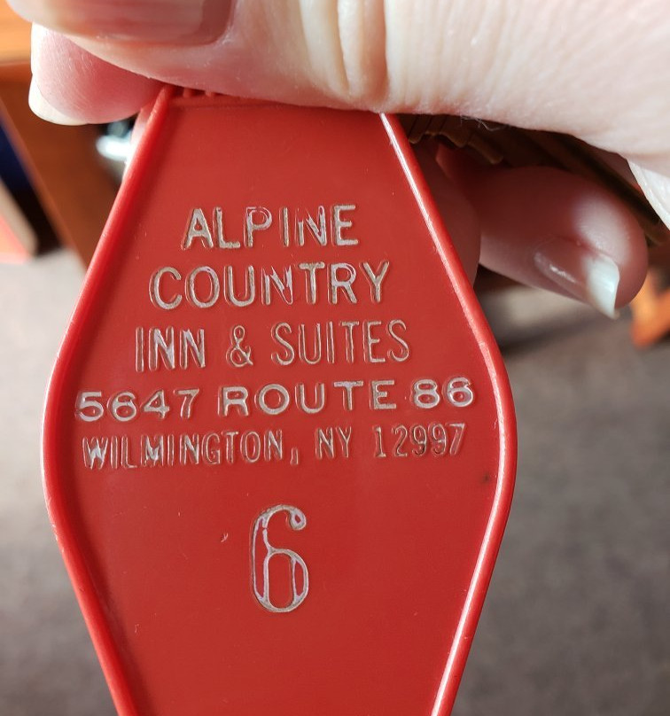 Alpine Country Inn & Suites主图