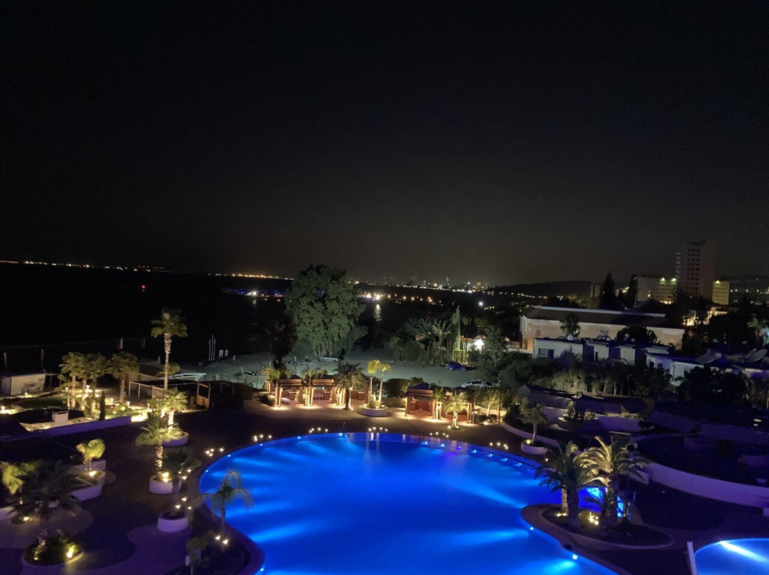 利马索尔柏宁豪华精选水疗度假酒店主图