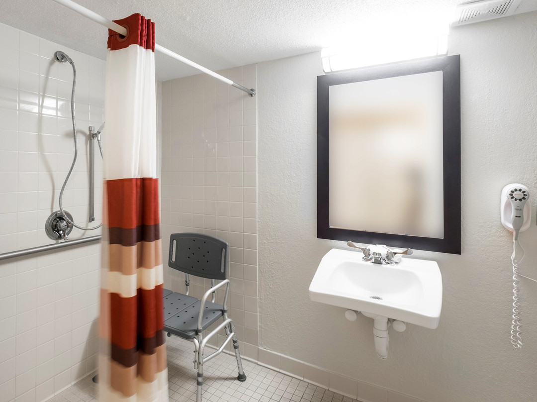 南迪尔菲尔德红顶客栈主图