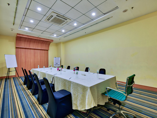 Aloft Ahmedabad SG Road