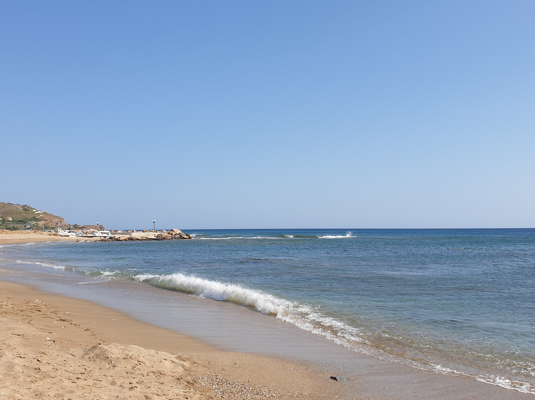 Legrena Beach-Legrena必去景点