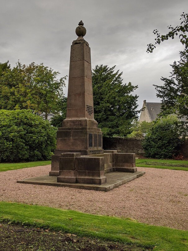 Milnathort War Memorial and Park景点图片