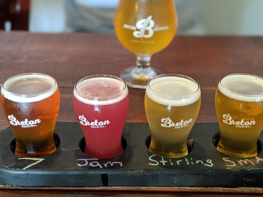 Breton Brewing Co景点图片