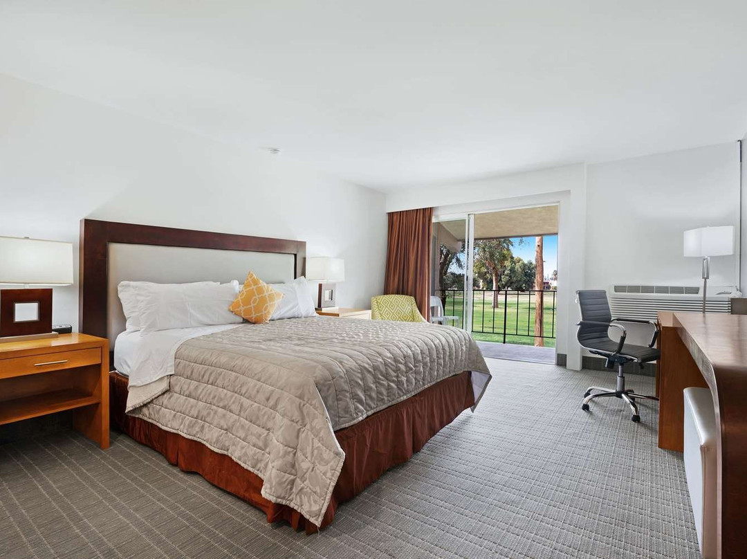 Ramada by Wyndham Holtville Golf Resort/El Centro主图