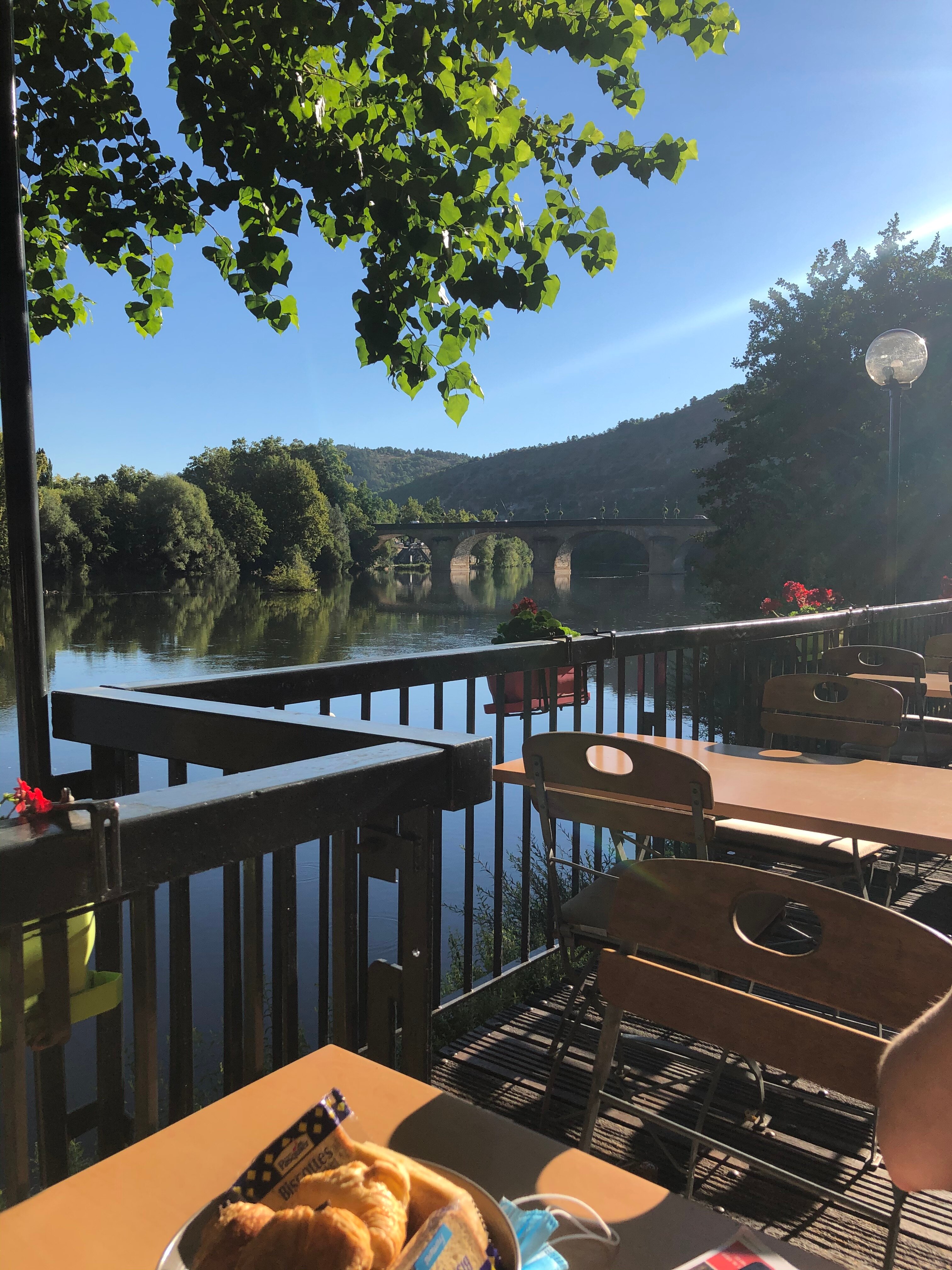 La Chartreuse Logis Hotel-浴室