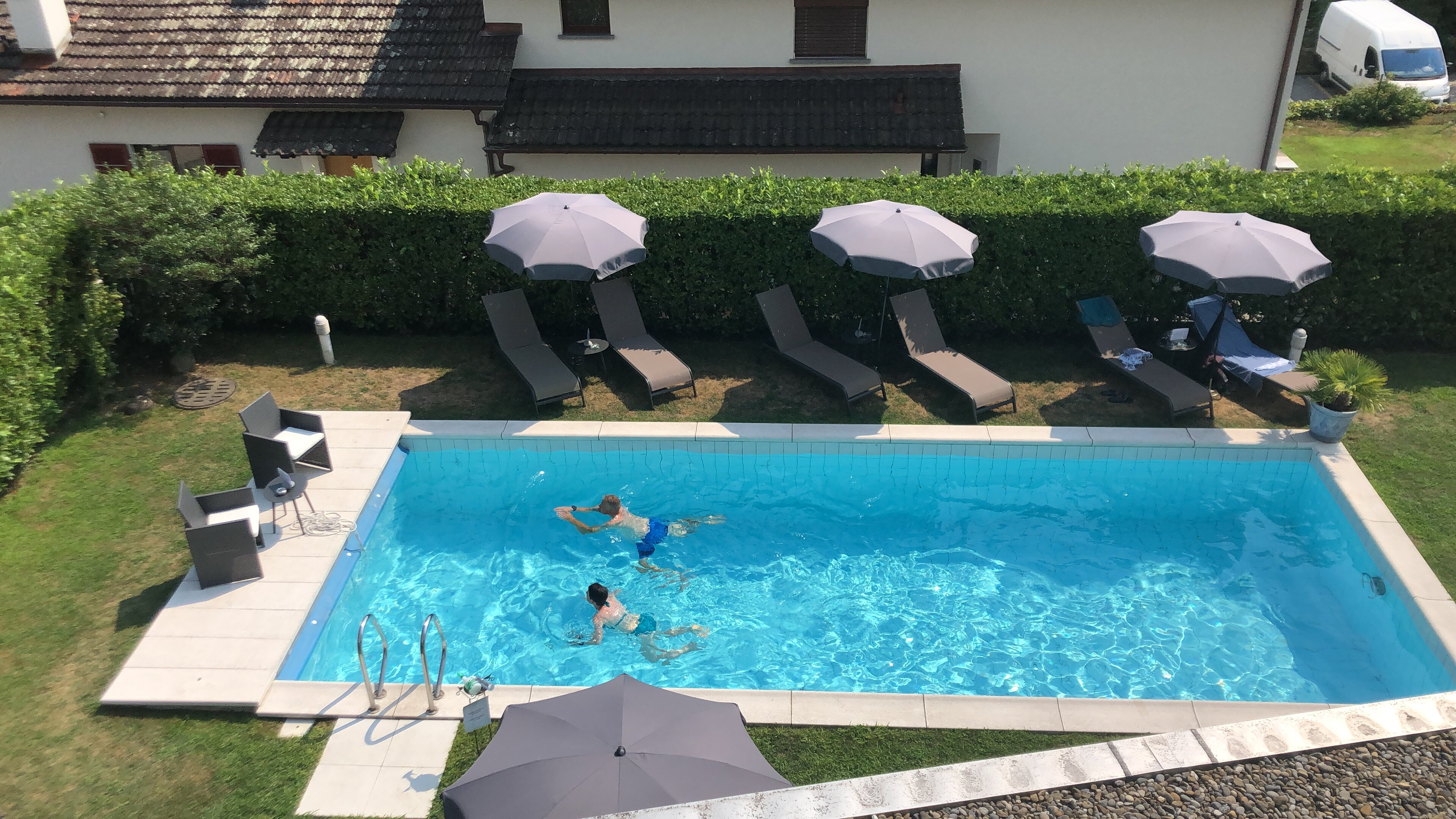 Smart-Hotel Minusio-泳池