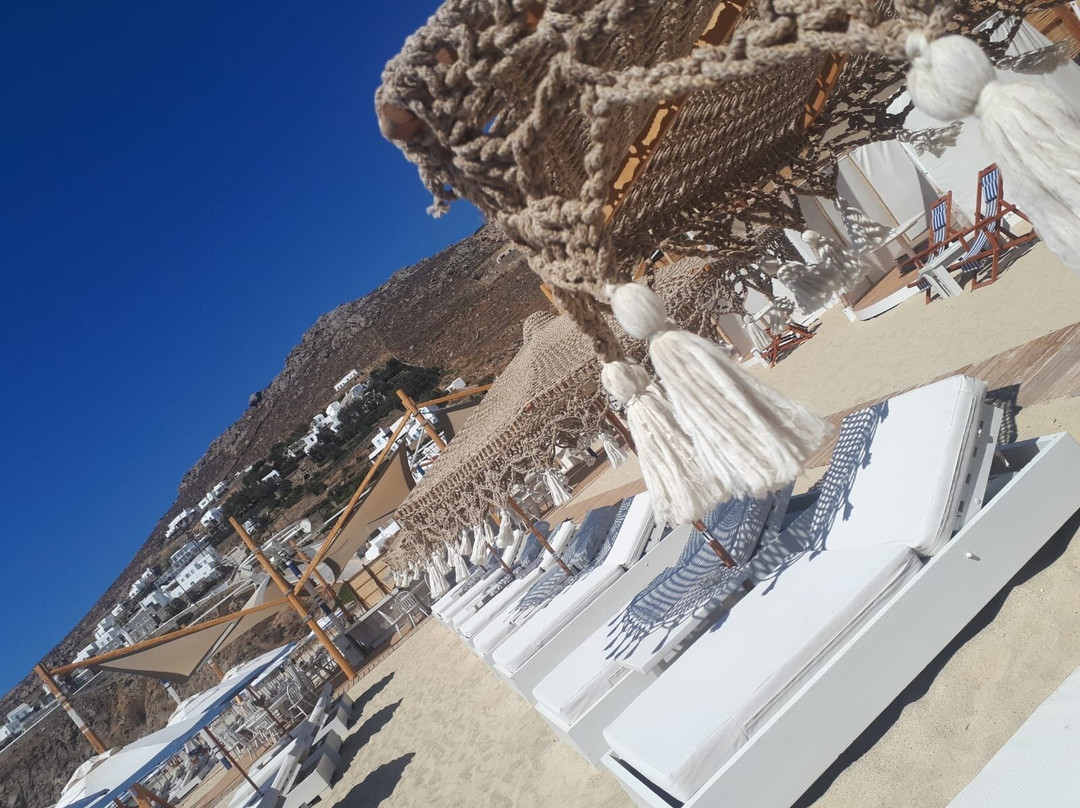 Kalo Livadi Beach-卡洛里瓦迪必去景点