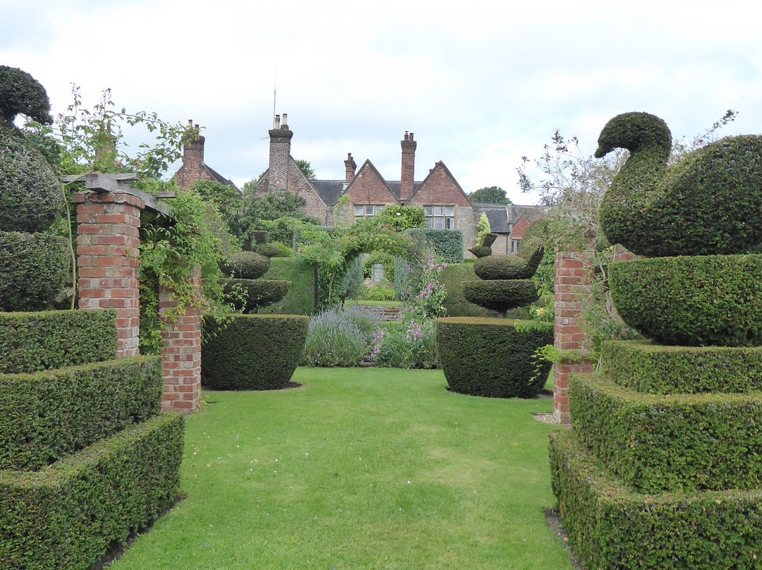 Felley Priory Gardens景点图片