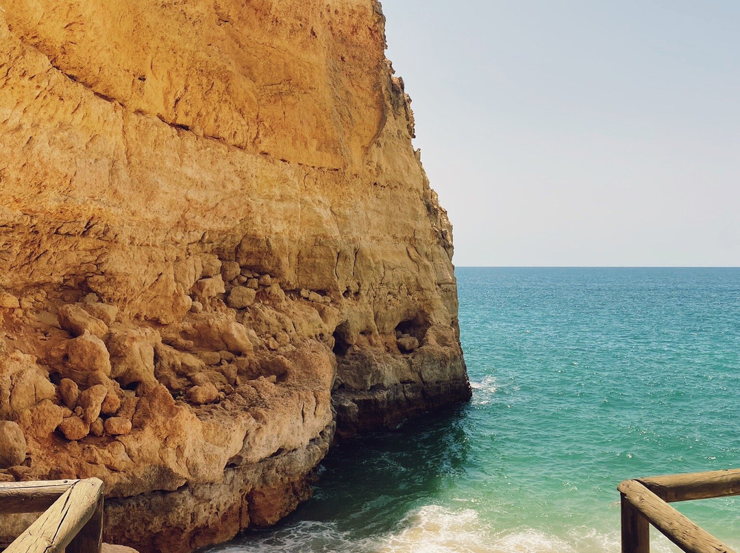 Praia do Vale do Olival景点图片