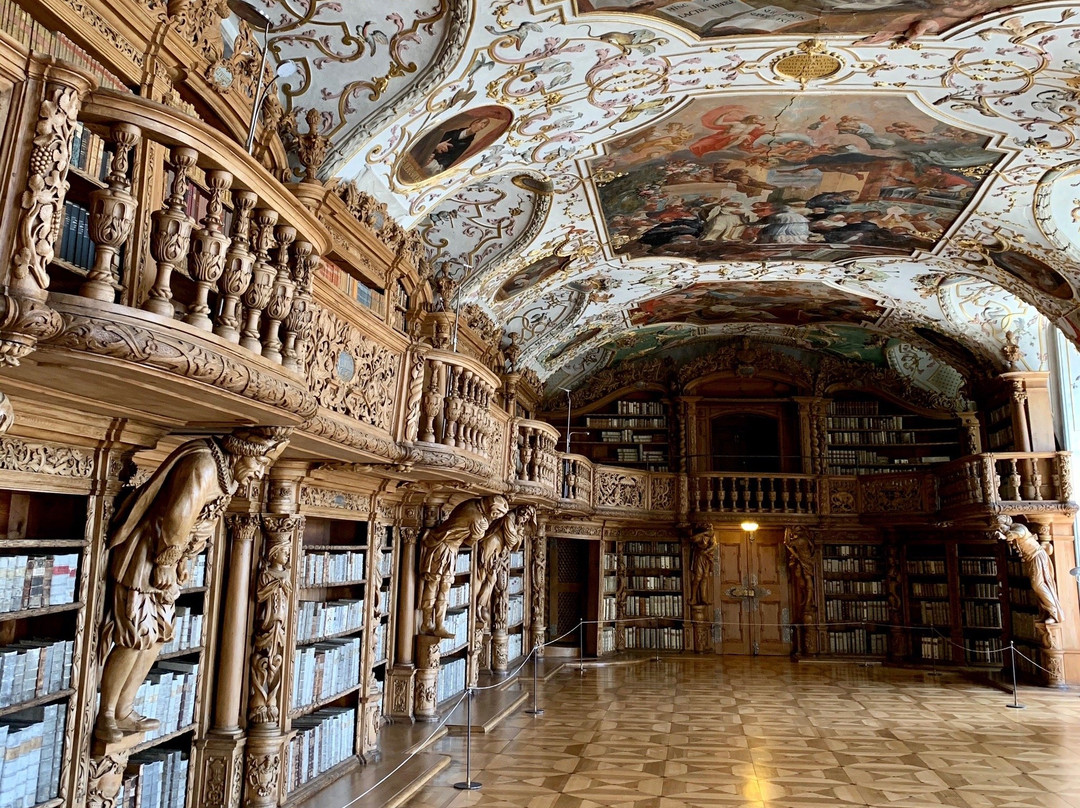Basilica, Cistercian Monastery and Library-Waldsassen必去景点