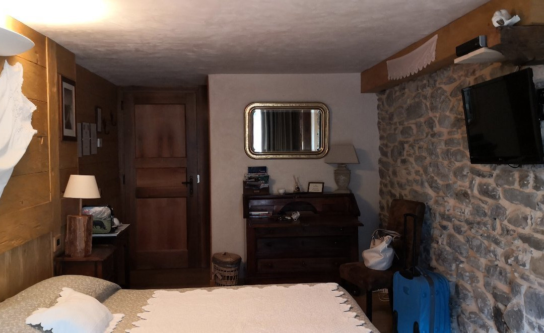 Trois Couronnes Bed & Breakfast di Charme主图