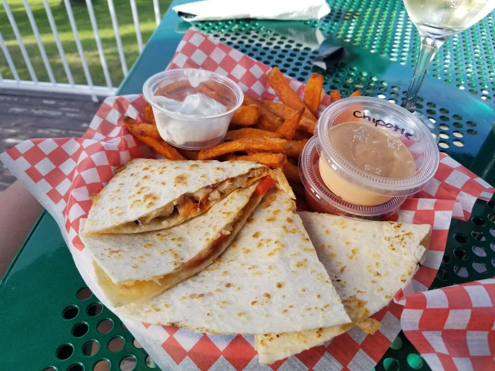 Smoky Lake Golf Club-烟湖必去景点