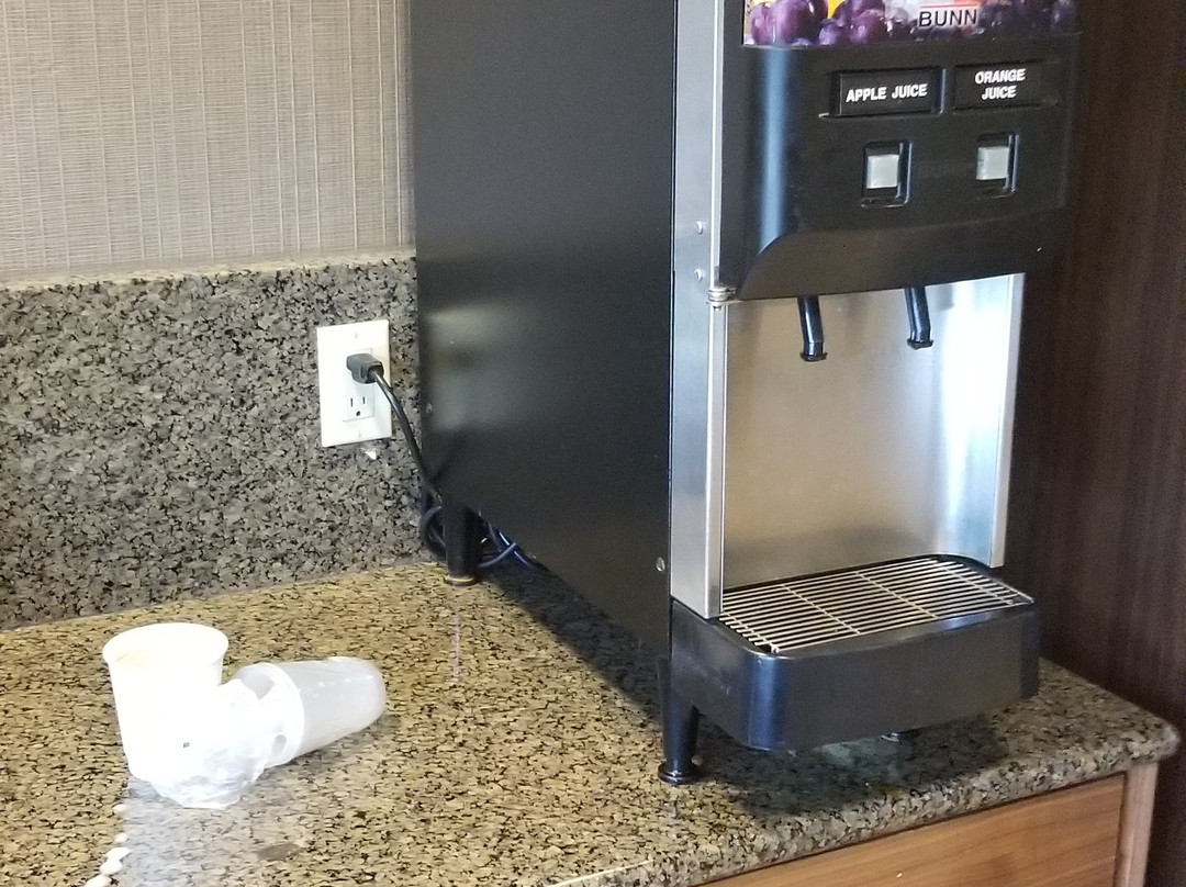 La Quinta Inn & Suites by Wyndham Eugene主图