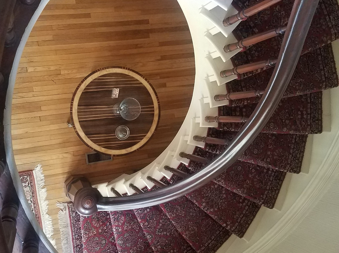 Elmwood 1820 Bed & Breakfast Inn主图