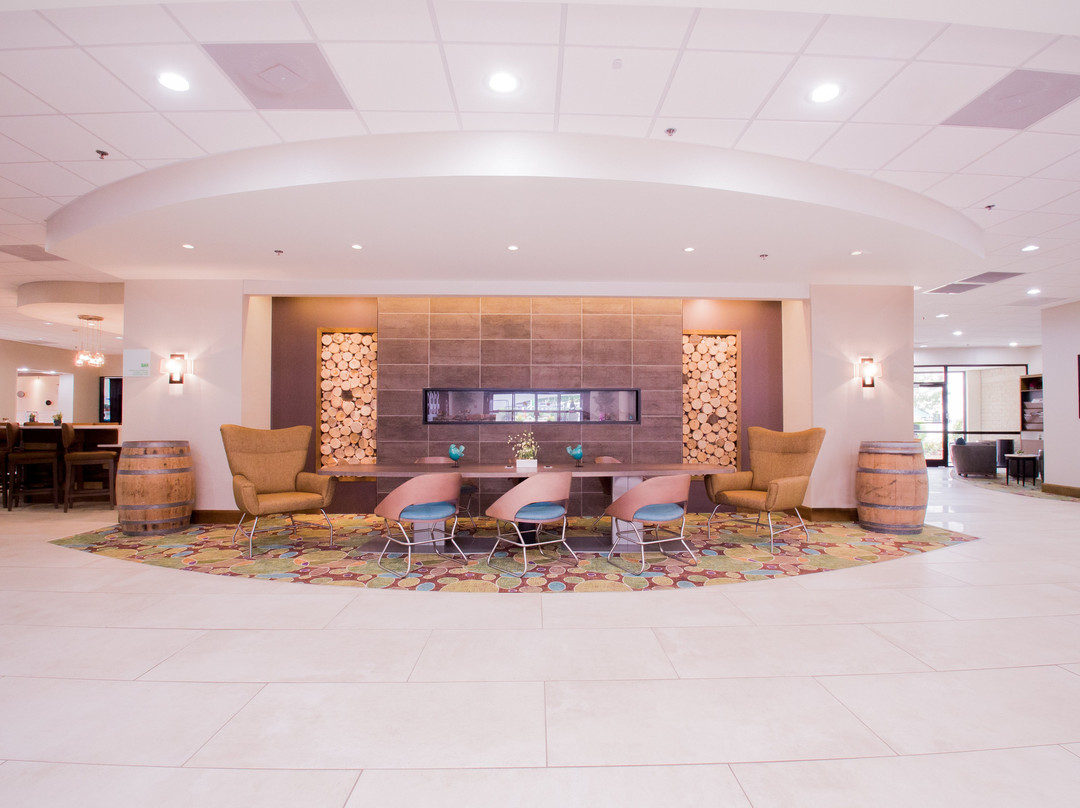 城市酒店与酒吧主图