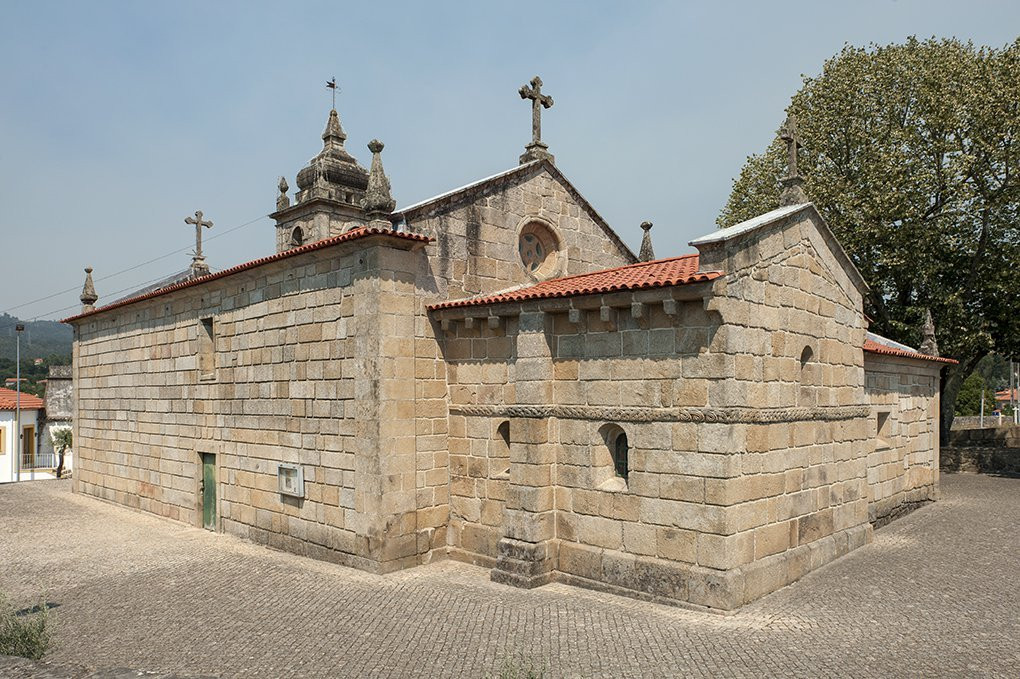 Igreja de Sao Pedro de Abragao景点图片