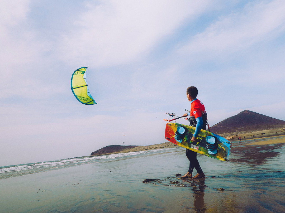 Red Rock Surf Academy-El Medano必去景点