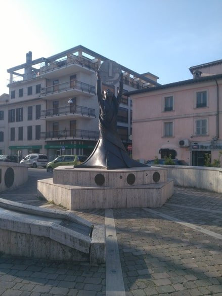 Monumento alla Lira-列蒂必去景点