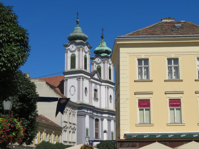 Székesfehérvár - Our Lady - John of Nepomuk Parish Church景点图片