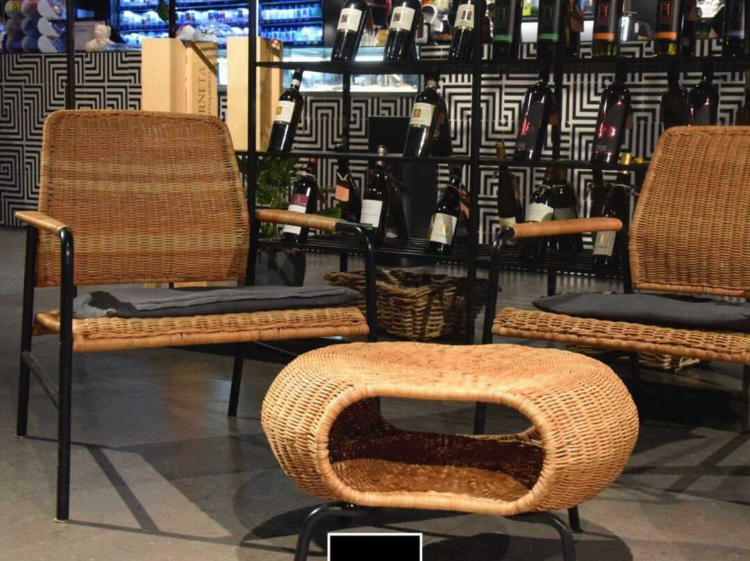 Life Risto Wine Bar景点图片