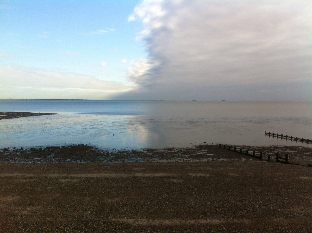Sheerness Beach景点图片