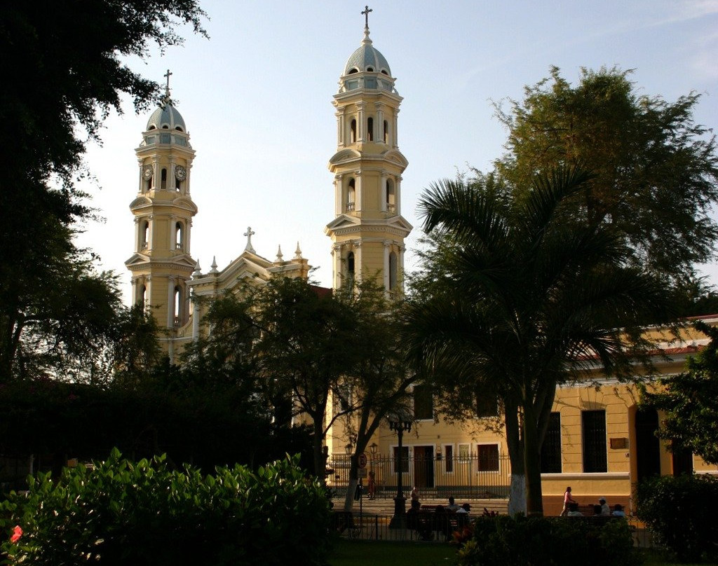 LP Los Portales Hotel Piura主图