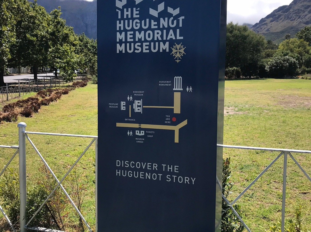 The Huguenot Memorial Monument-法兰舒克必去景点