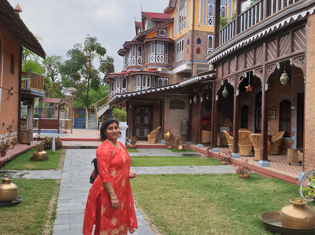 The Chateau Garli主图