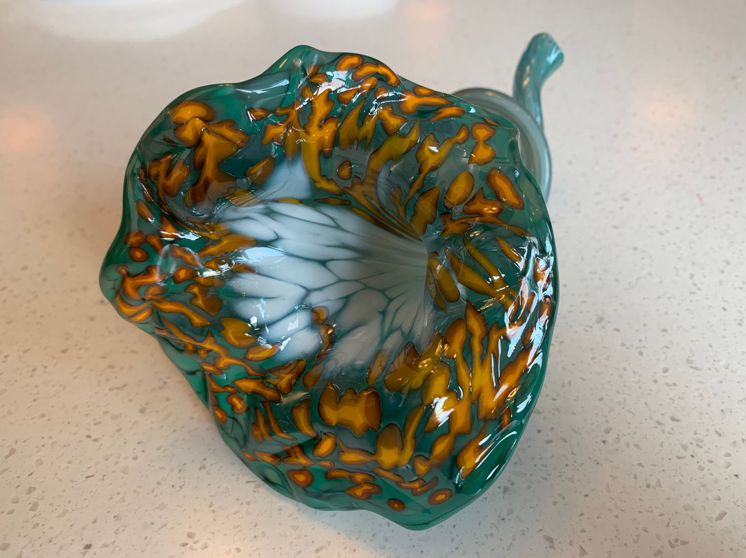 Lumel Glass Blowing Studio景点图片