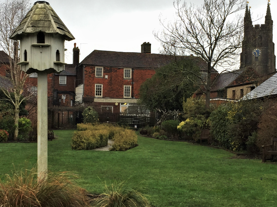 Tenterden Millennium Garden景点图片