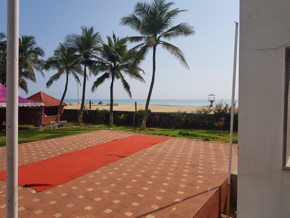 St. James Court Beach Resort-官方