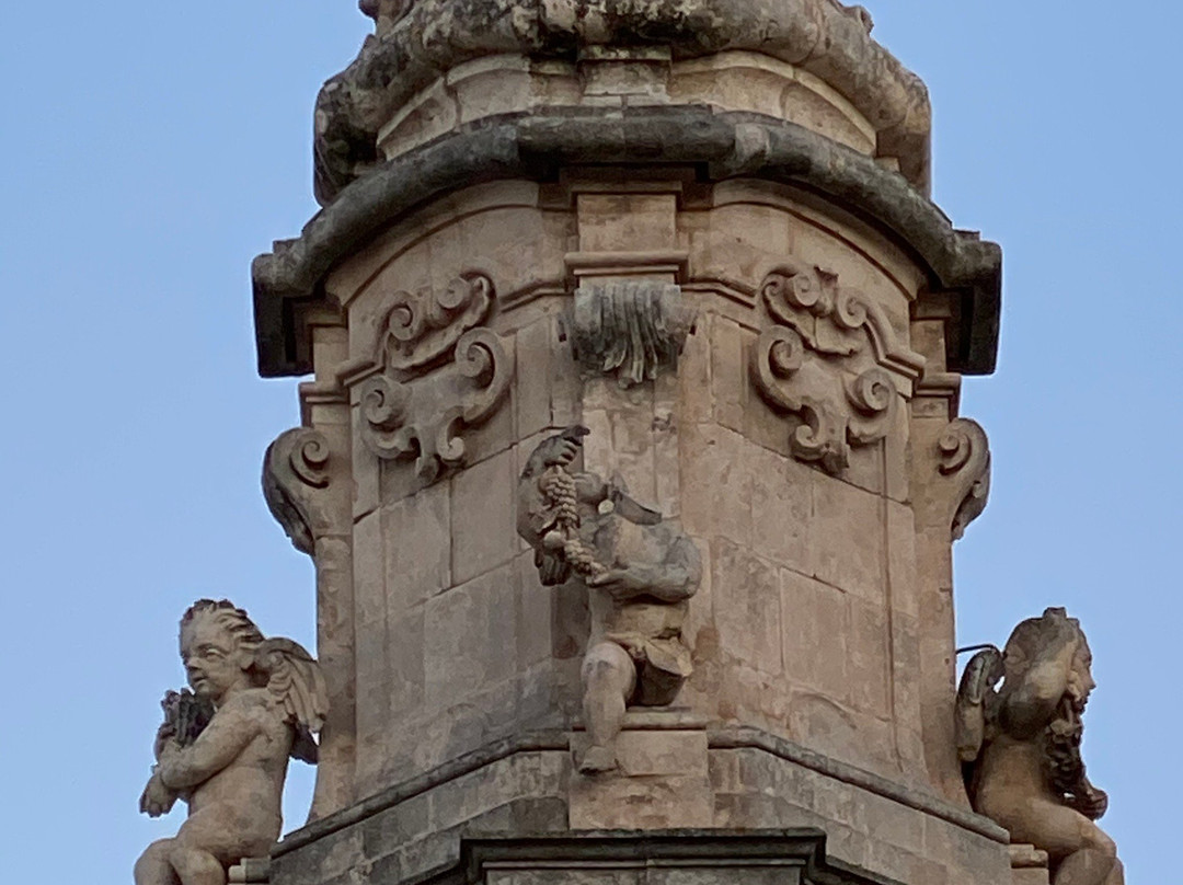 Guglia di Sant'Oronzo-奥斯图尼必去景点