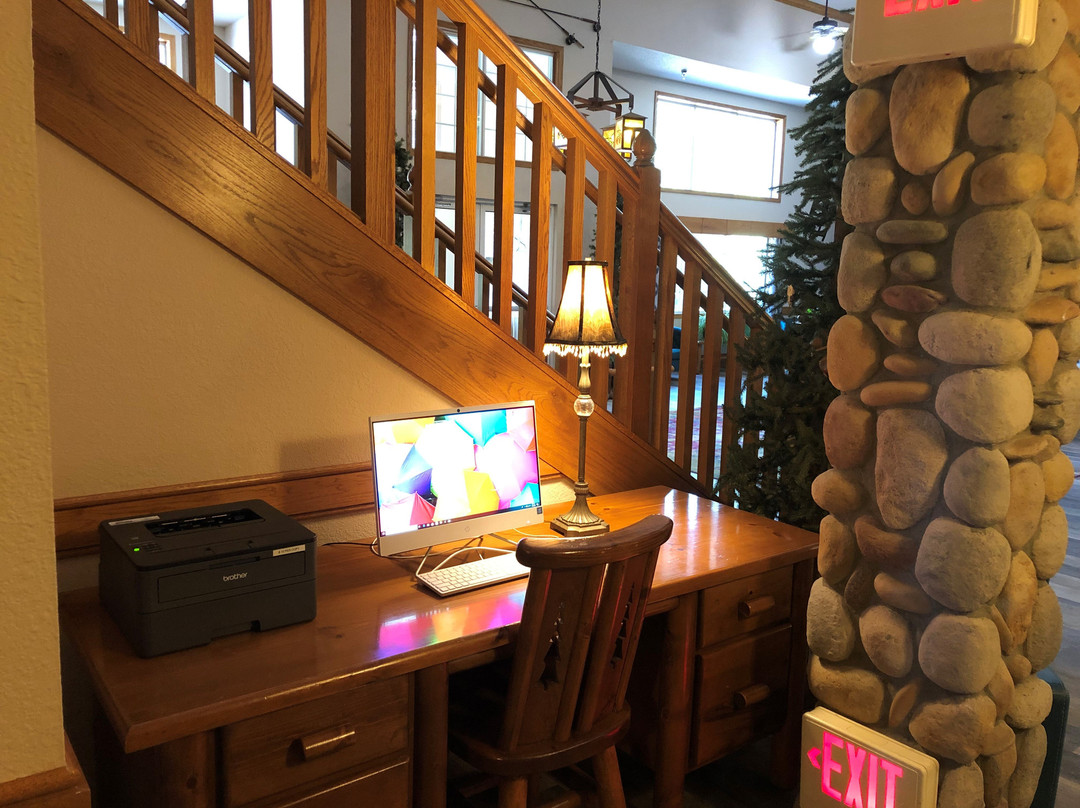 Boarders Inn & Suites In Fayette主图