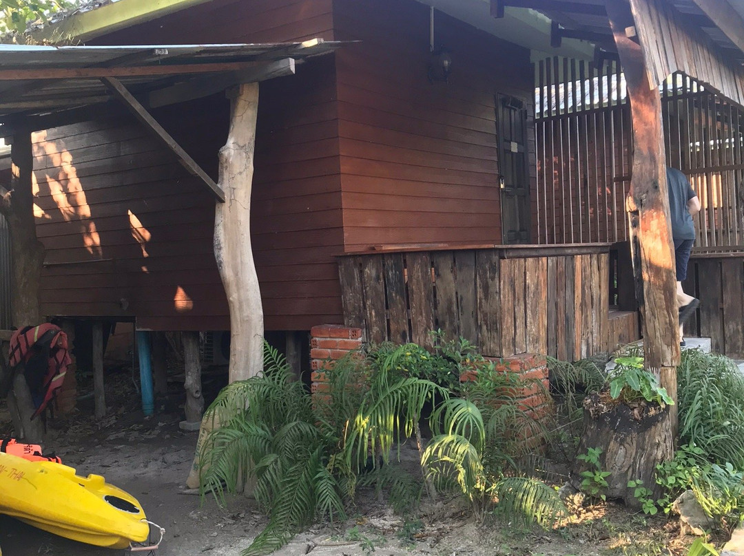 红图娜酒店主图