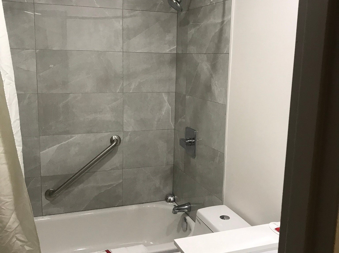 Super 8 by Wyndham Sarnia on主图