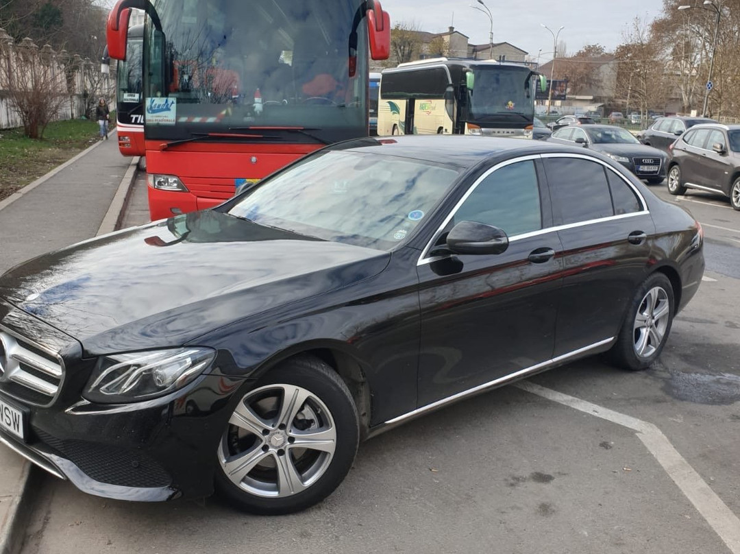 Rent Car With Driver景点图片