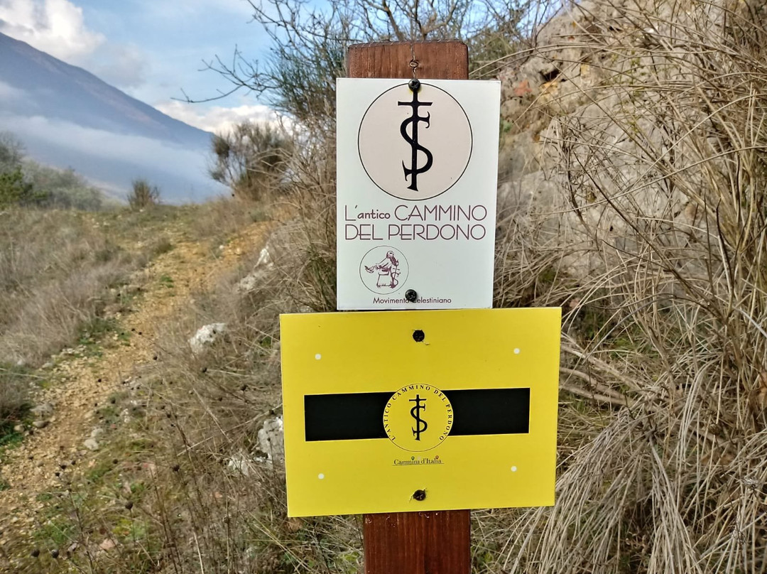 Borgo di Pagliare di Tione-Tione degli Abruzzi必去景点