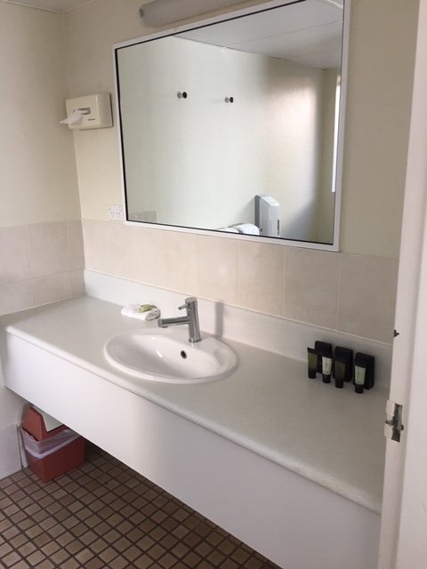 比乌中央汽车旅馆-浴室