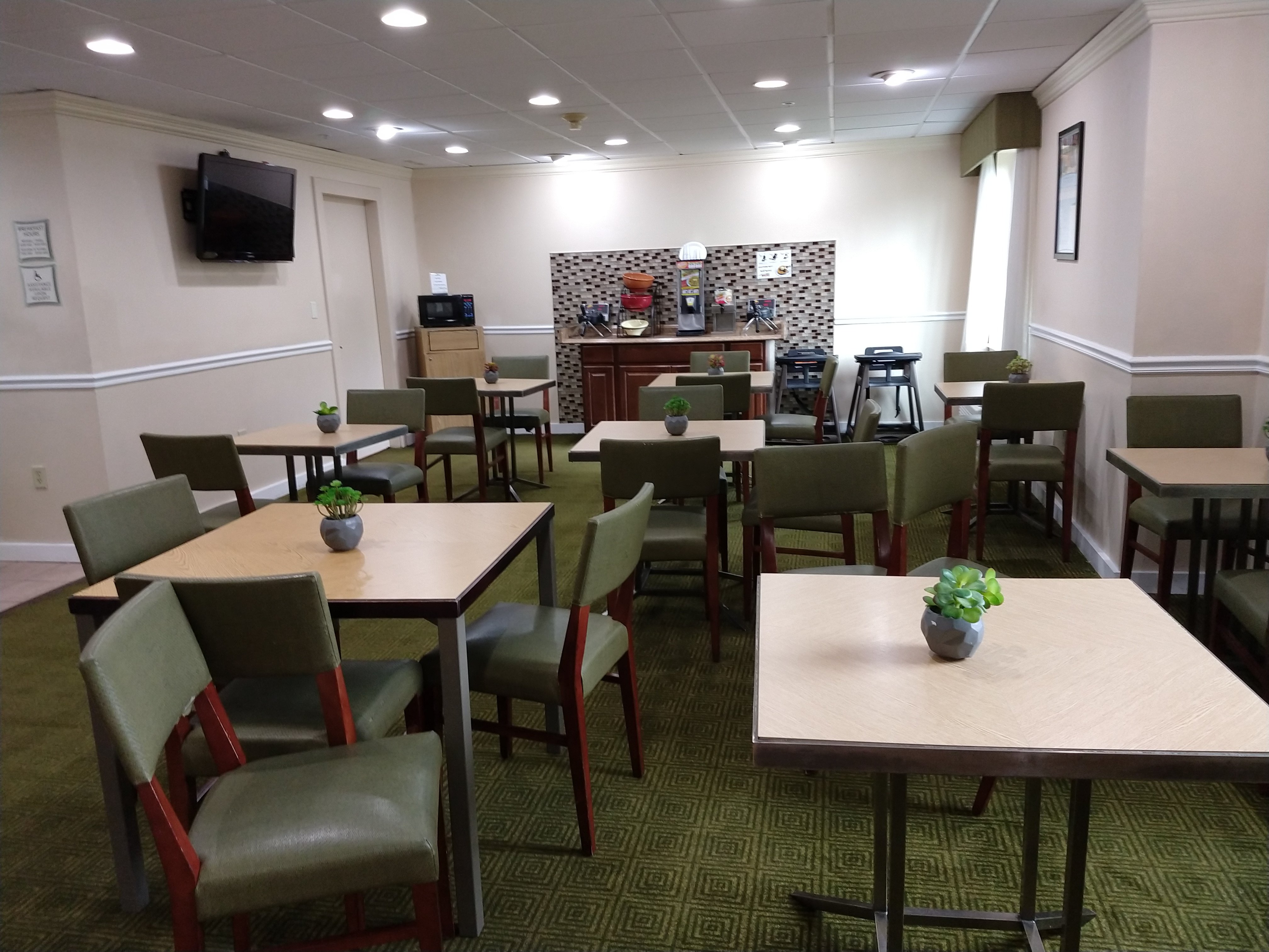 La Quinta Inn & Suites by Wyndham Sunrise Sawgrass Mills-餐饮