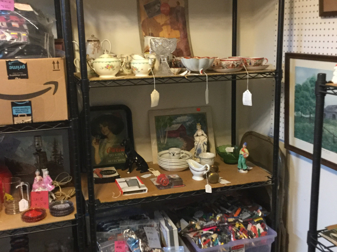 GreenTop Antiques & Collectibles Mall景点图片