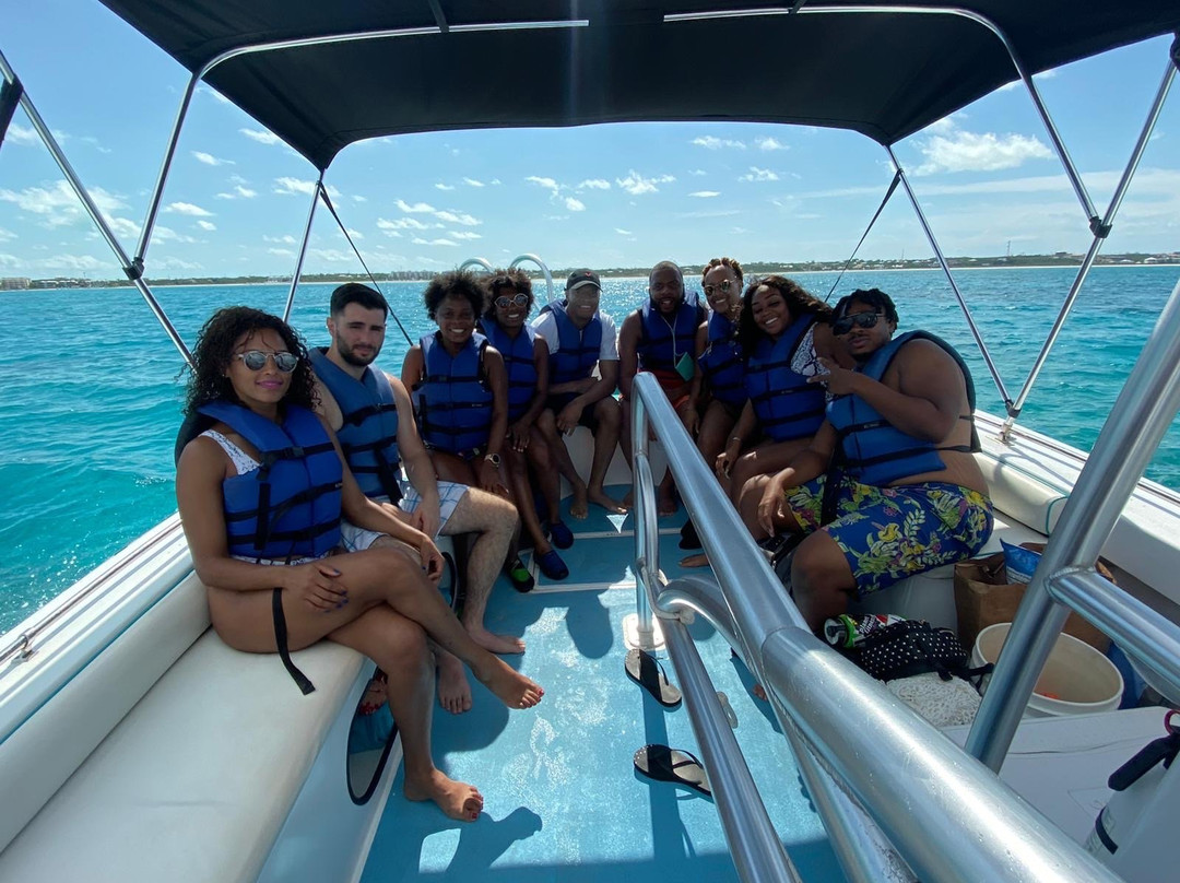 Grace Bay Watersports-普罗维登西亚莱斯必去景点