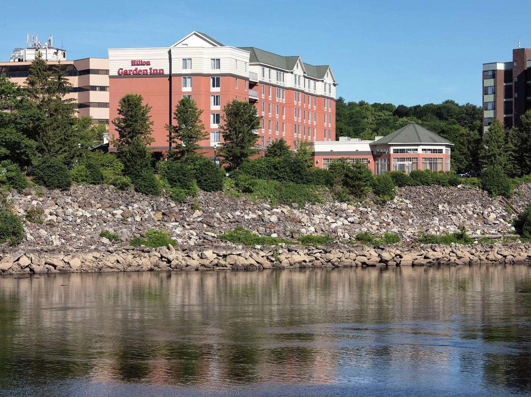 奥本利弗沃奇希尔顿花园酒店主图