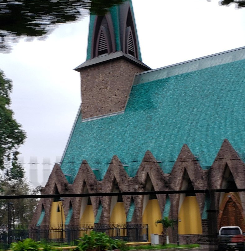 Basilique St. Anne-布拉萨市必去景点