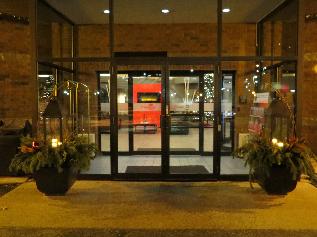 Travelway Inn Sudbury主图