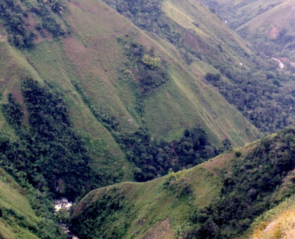 Salto de Bordones-Isnos必去景点