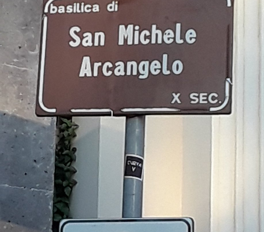 Basilica S. Michele Arcangelo景点图片