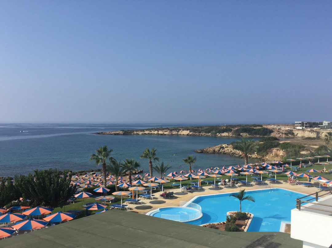 Corallia Beach Hotel Apartments主图