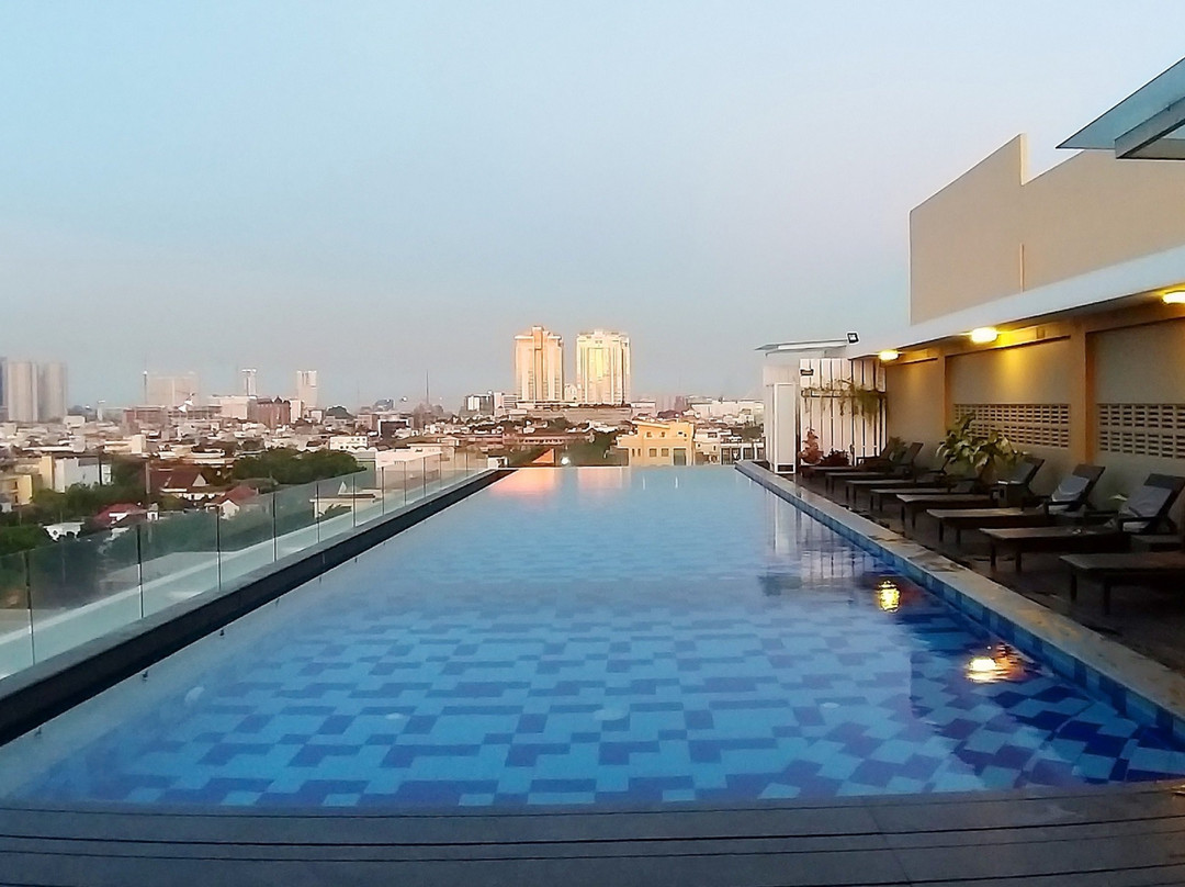 棉兰牙也马达瑞士贝尔旅店主图