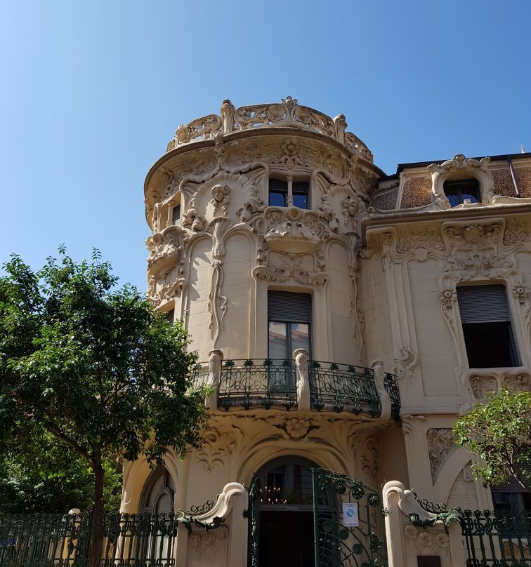 Palacio de Longoria景点图片
