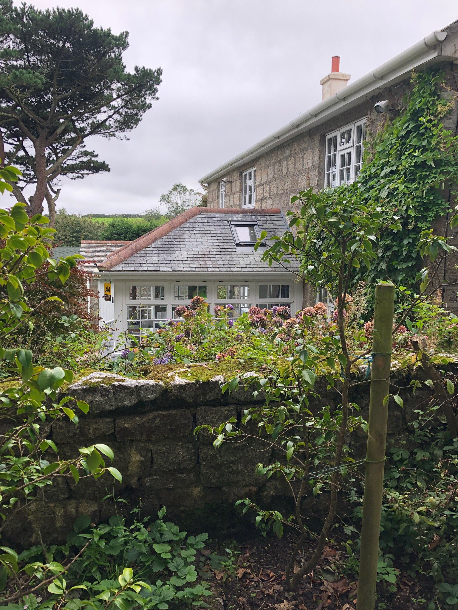 Coombe Farmhouse-官方